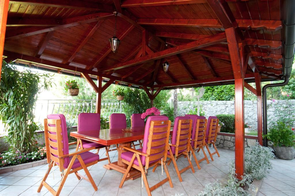 Bed & Breakfast Villa Klara Icici Exterior foto