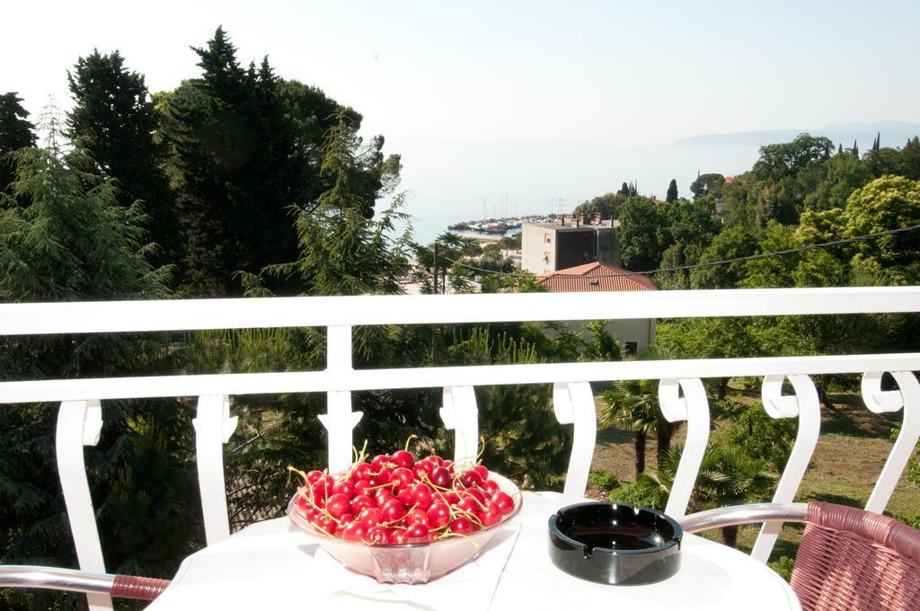 Bed & Breakfast Villa Klara Icici Quarto foto