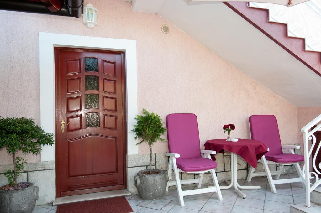 Bed & Breakfast Villa Klara Icici Quarto foto